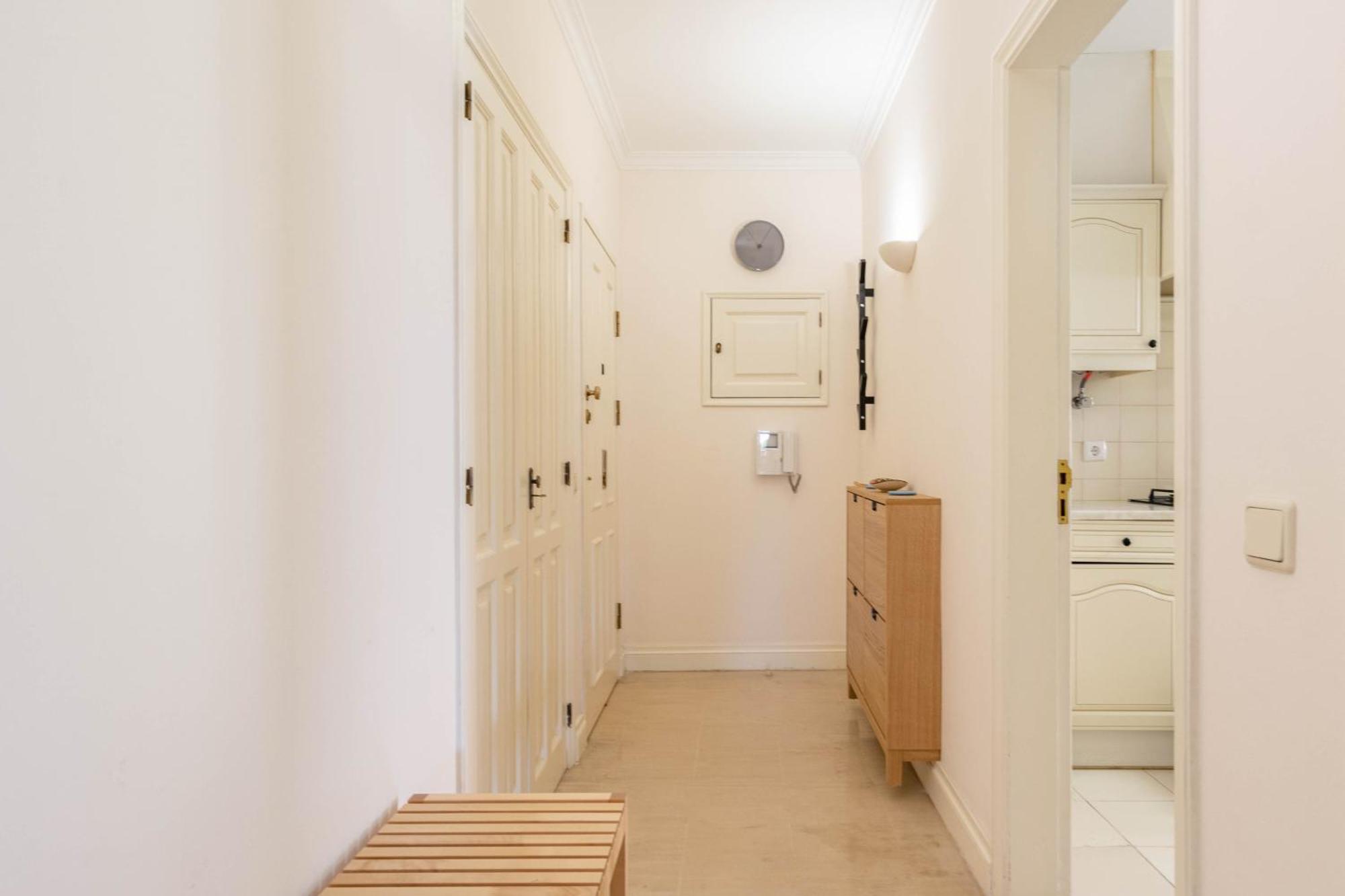 Central Cascais Apartment With Private Parking Экстерьер фото