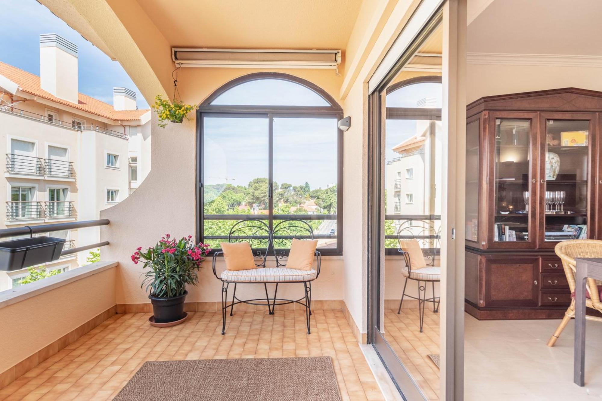 Central Cascais Apartment With Private Parking Экстерьер фото