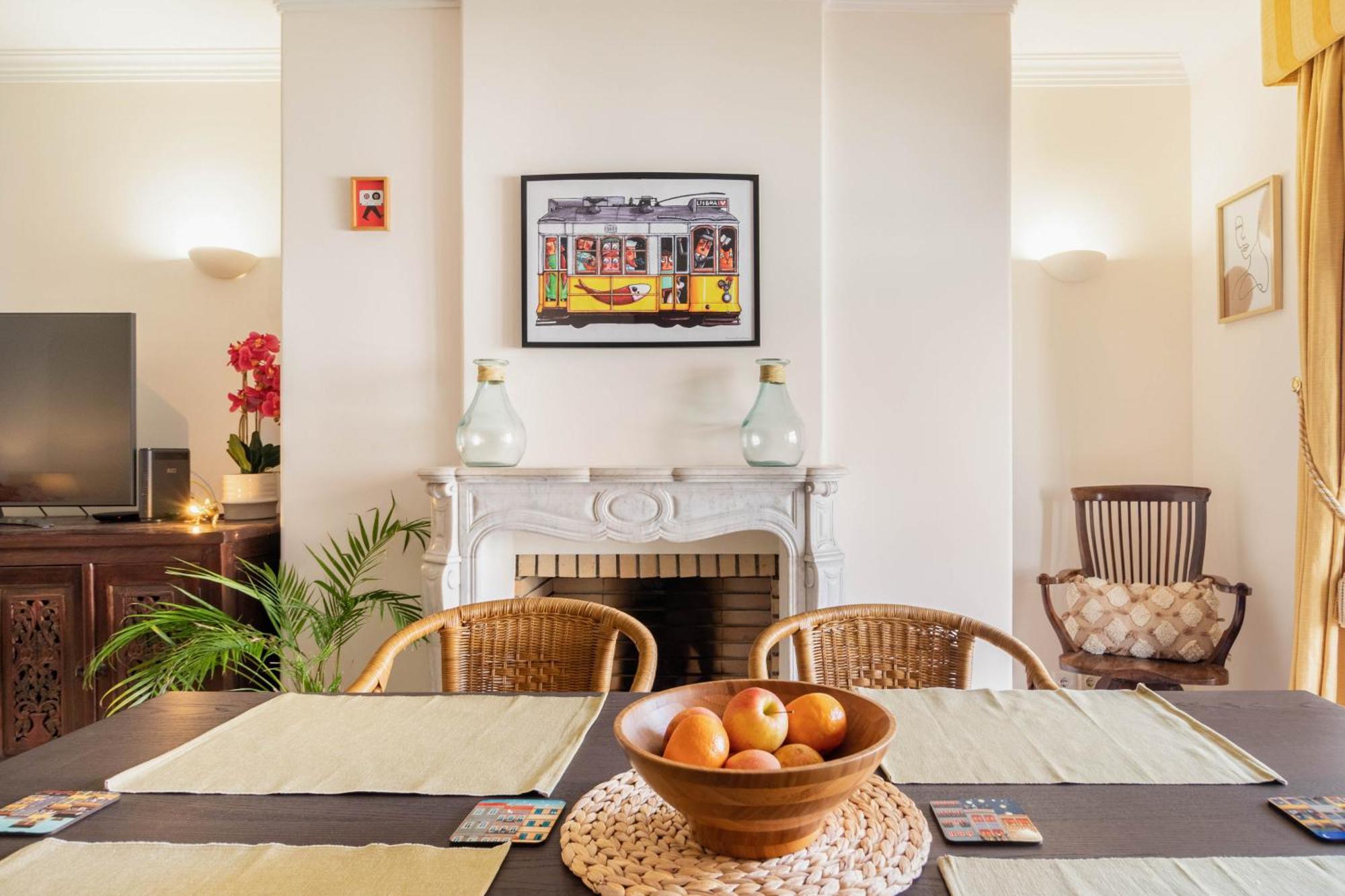 Central Cascais Apartment With Private Parking Экстерьер фото